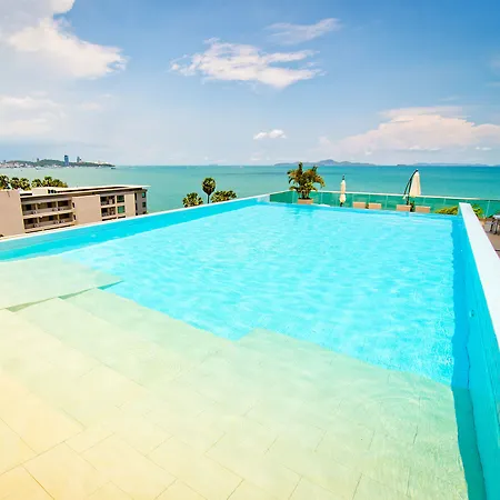 Laguna Heights 7 Dream Beach Apartment